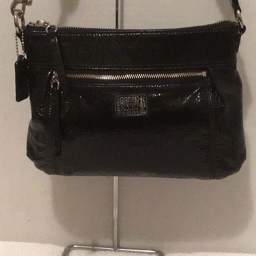 FIRM Coach Poppy Textured Patent Leather Crossbody